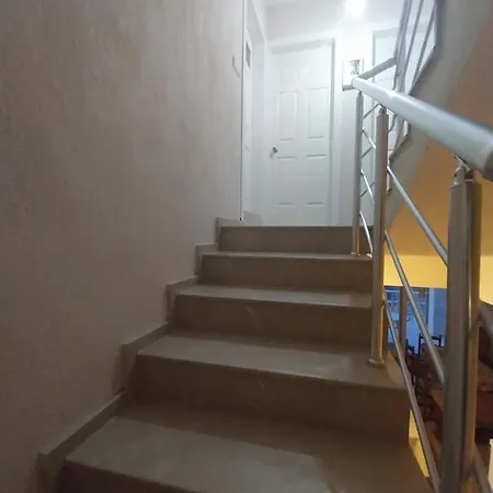 Arko Sitesi מלון קרבורון