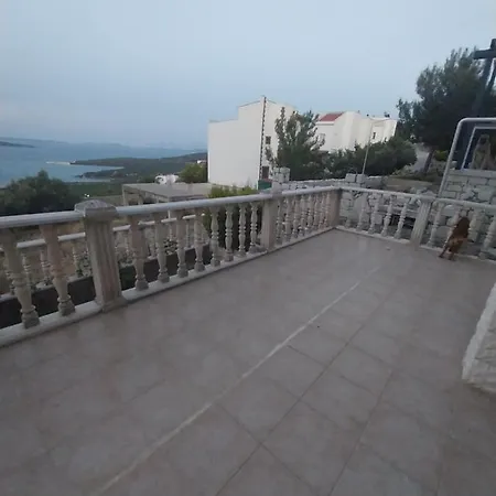 מלון Arko Sitesi